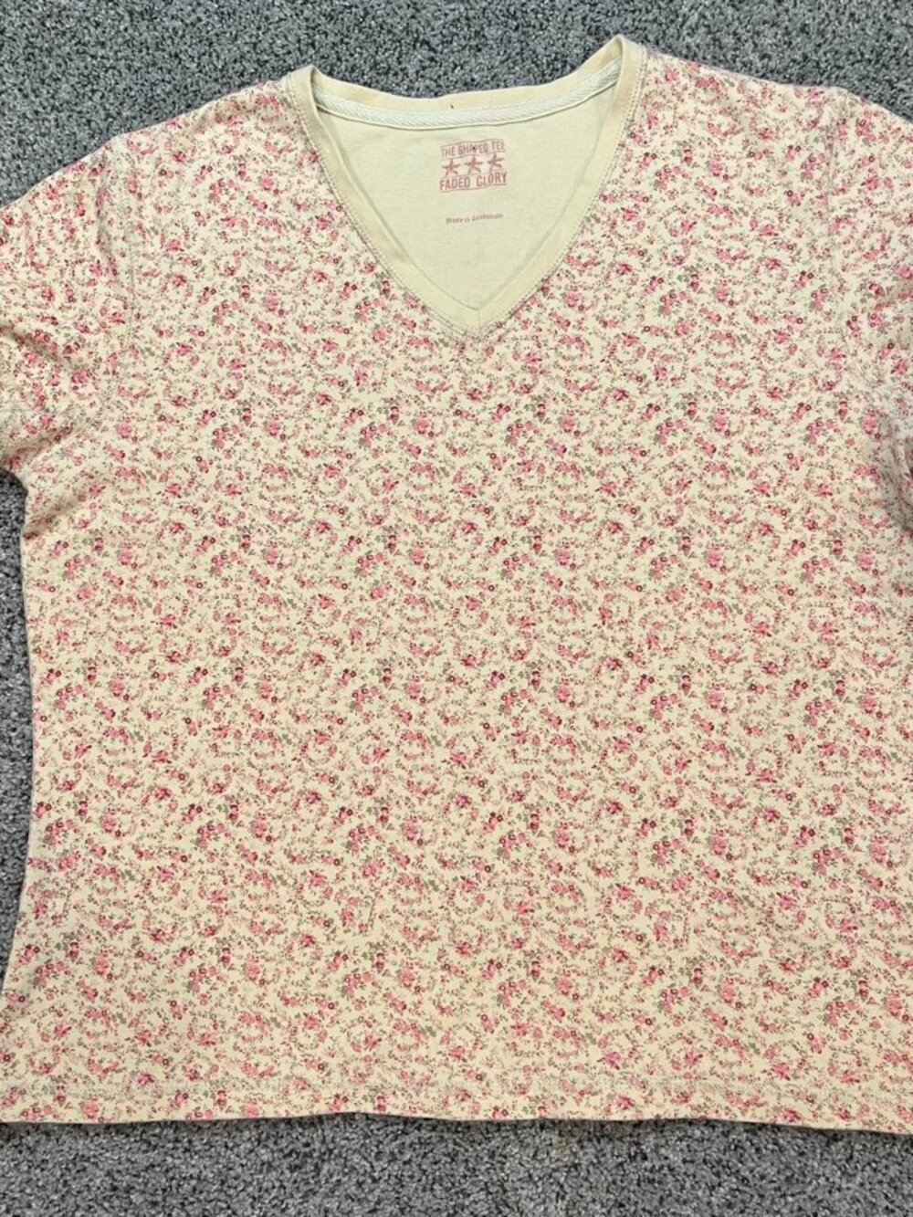 Vintage Faded Glory floral tee